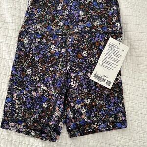 Lululemon Athletica Floral Bike Shorts - Multicolor matching bra top SET